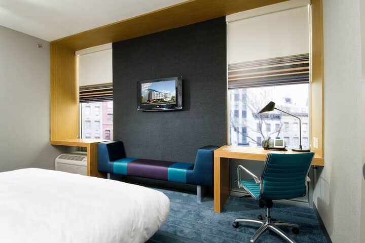 Room 21 of 50